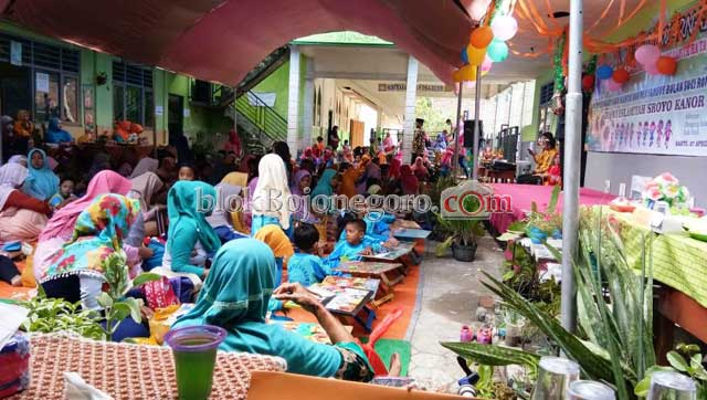 MI Islamiyah Sroyo Gelar Lomba dan Dongeng
