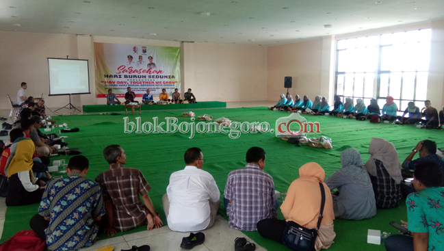 Peringati May Day, Disperinaker Gelar Tasyakuran