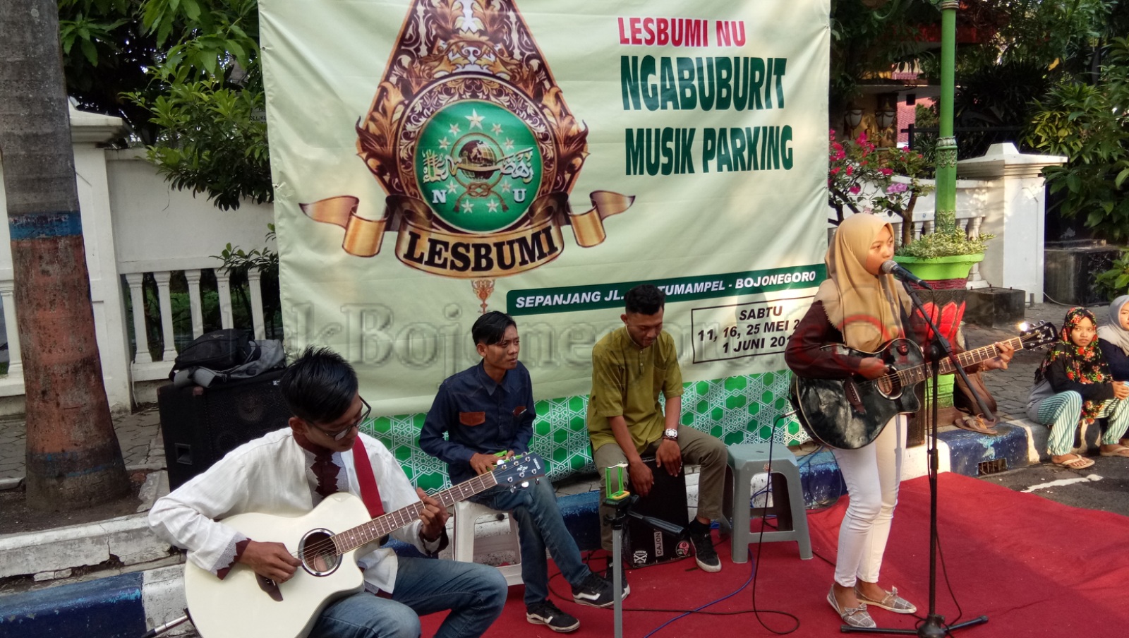 Tunggu Berbuka, Komunitas Music Parking Hibur Masyarakat
