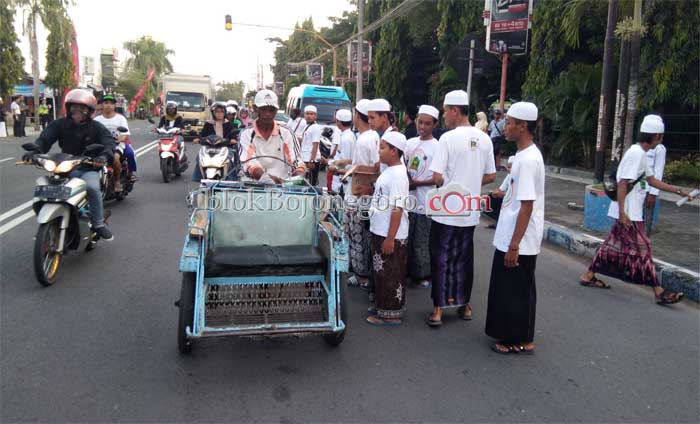 Latih Komunitas Berbagi, Ahbabul Musthofa dan Syekher Mania Bagi Ta'jil