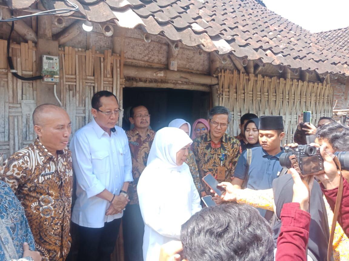 Elektrifikasi, Khofifah Target 2021 Seluruh Warga Terjangkau Listrik