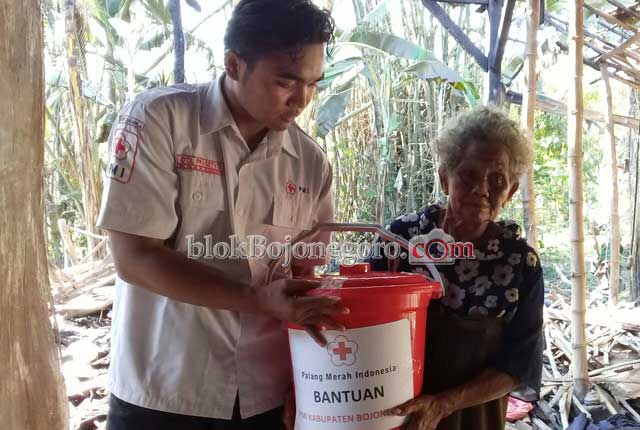 Tanggap Bencana, PMI Distribusikan Bantuan