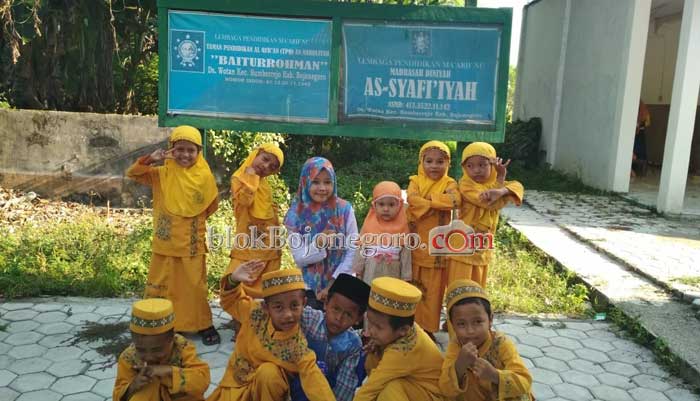 Bagi Hanik, Belajar Sambil Mengamalkan Ilmu Itu Asyik