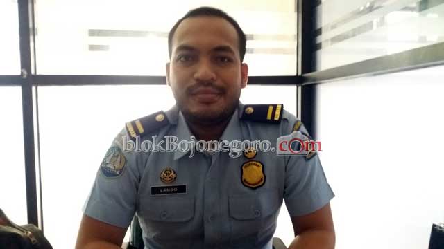 Pemohon Pembuatan Paspor Kebanyakan untuk Wisata