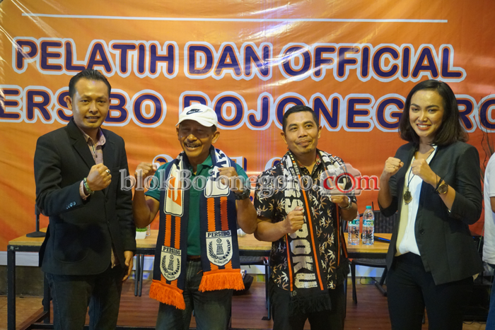 Persibo Bojonegoro Perkenalkan Dua Pelatih Sekaligus