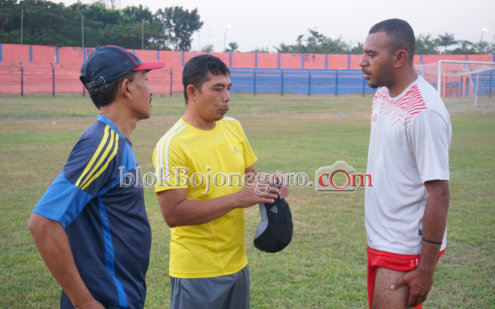 Lini Depan Kurang Tajam, Pelatih Persibo Terus Berburu Striker