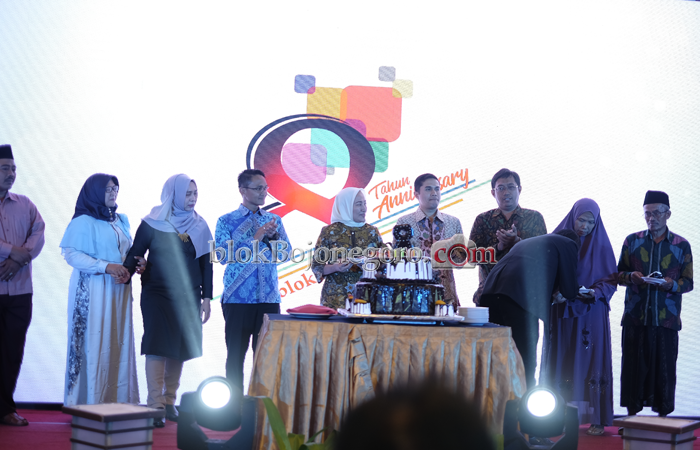 Kue Ulang Tahun untuk Sang Bunda