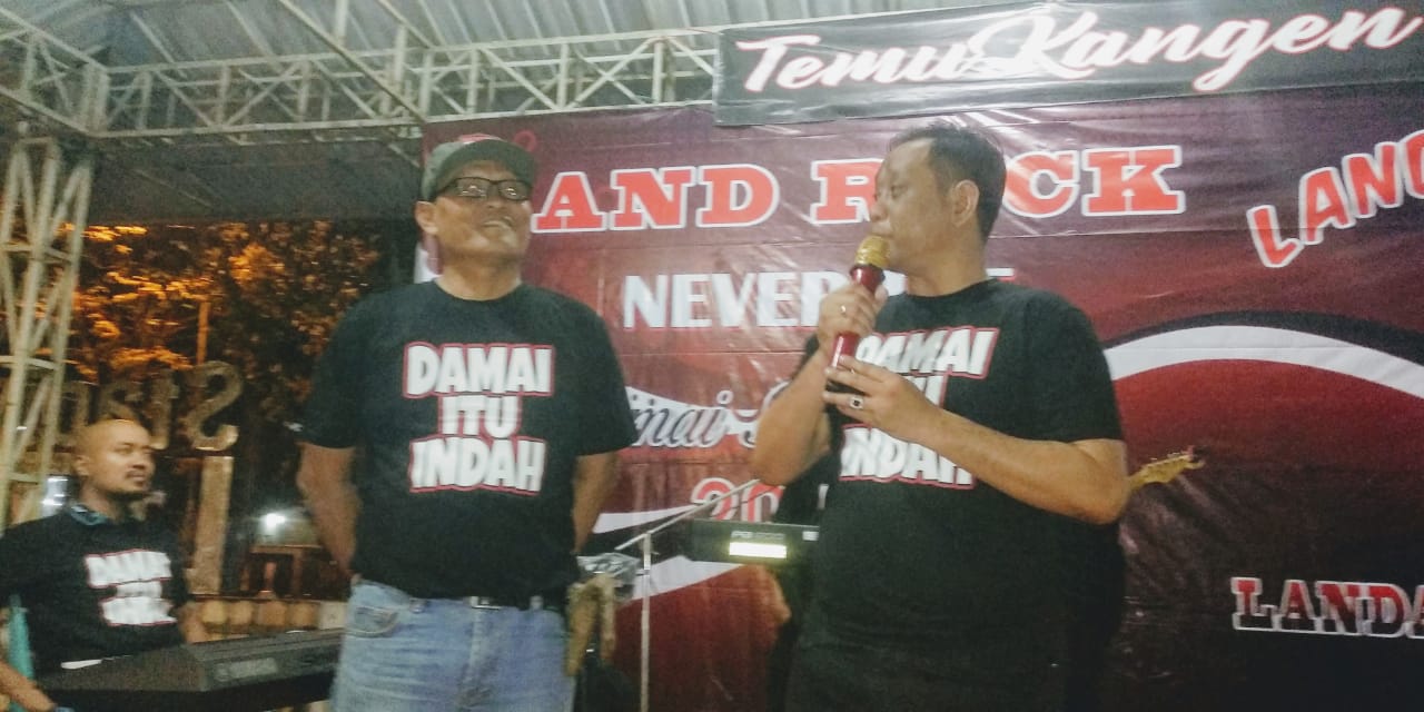 Meriahnya Temu Kangen Land Rock