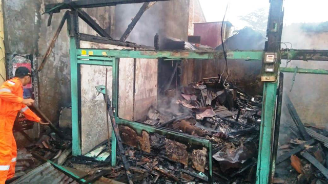 Akibat Konsleting Listrik, 3 Toko Ludes Dilalap Sijago Merah