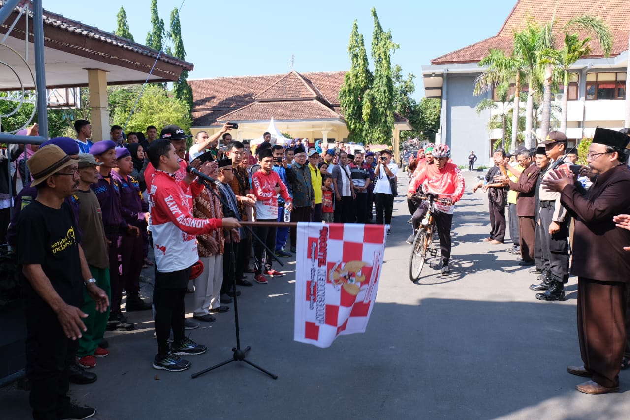 Kapolres Lepas 17 Pengonthel Kebangsaan Menuju Istana Negara