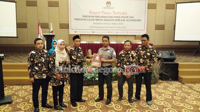 Tak Ada Sengketa, KPU Tetapkan Caleg Terpilih