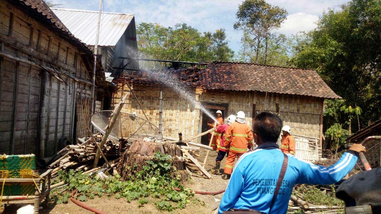 Lupa Matikan Kompor, Dapur di Pilanggede Hangus Terbakar