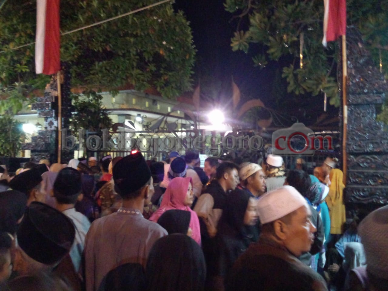 Menjelang Tengah Malam, CJH Sudah Berdatangan
