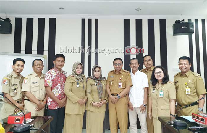 Rombongan Panitia Festival Samin Sowan DPMD Jatim