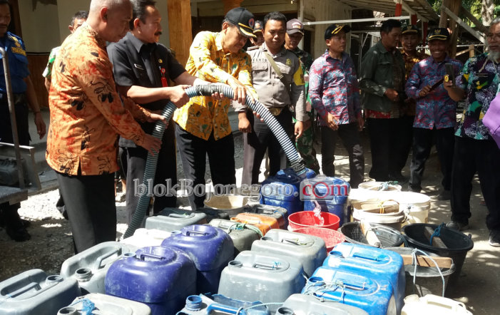 Atasi Kesulitan Air Bersih, BPBD Salurkan 102 Rit Air Bersih