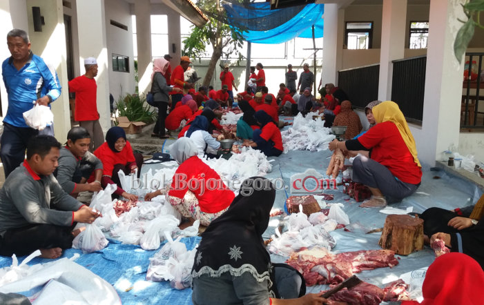 Ada 2.500 Kupon Daging di Masjid A-Birru
