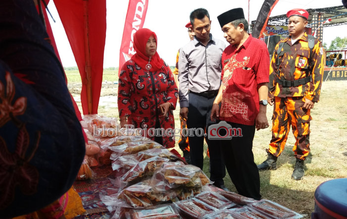 Panen, Warga Desa Kumpulrejo Gelar Festival Waluh