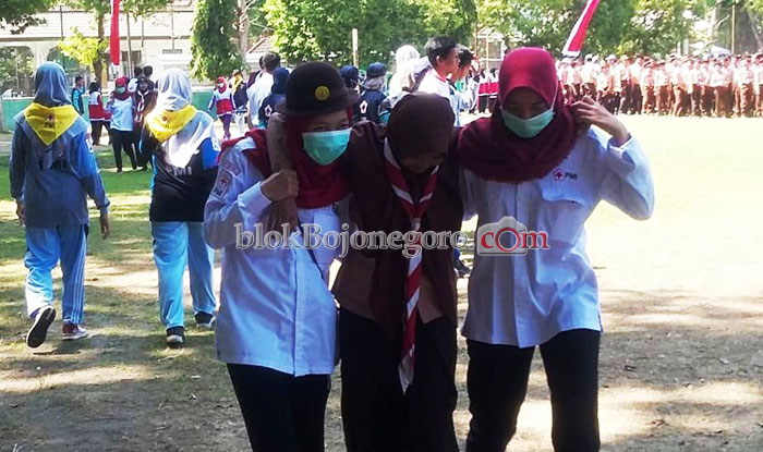 Banyak Peserta Upacara HUT RI di Alun-alun Bojonegoro Pusing