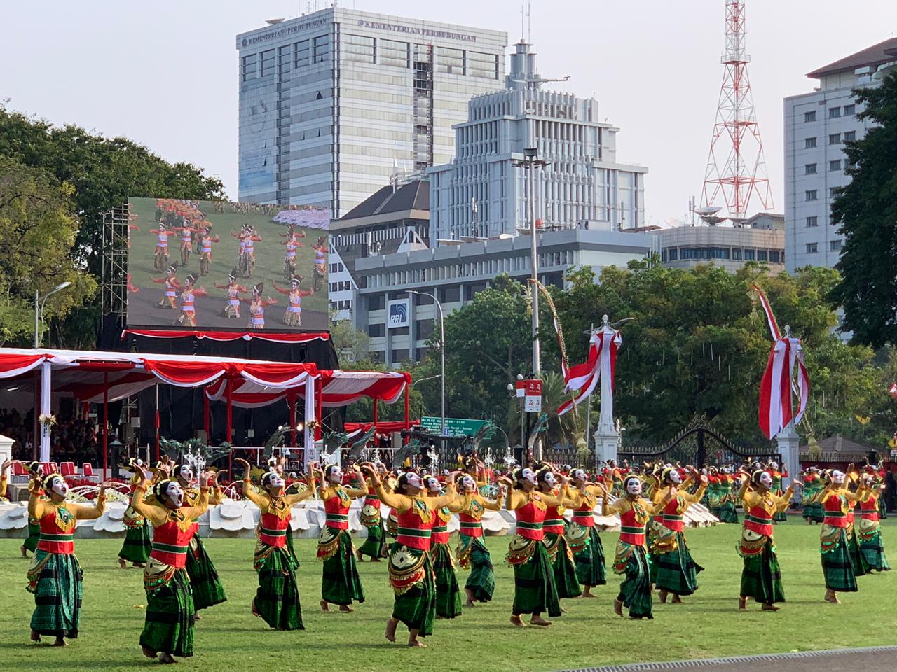 Warganet Ramai-Ramai Puji Penari Thengul