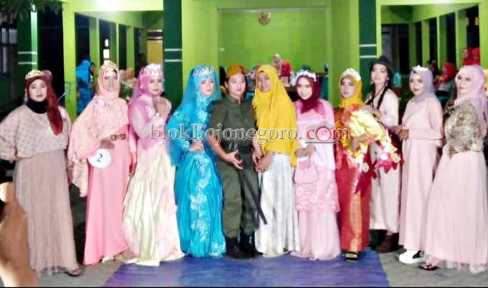 Adu Cantik Melalui Rias di Desa Sarangan
