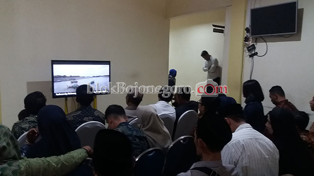 Tamu Undangan dan Keluarga Saksikan Pelantikan Melalui TV