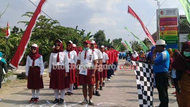 Meriah, Gerak Jalan Umum Kecamatan Kanor Diikuti 101 Regu