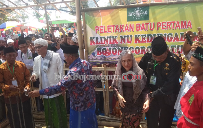 Rois Aam PBNU, Letakkan Batu Pertama RSNU Kedungadem