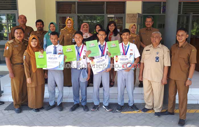 Juara Lomba Robotik di Jepang Terima Reward dari YASMPP