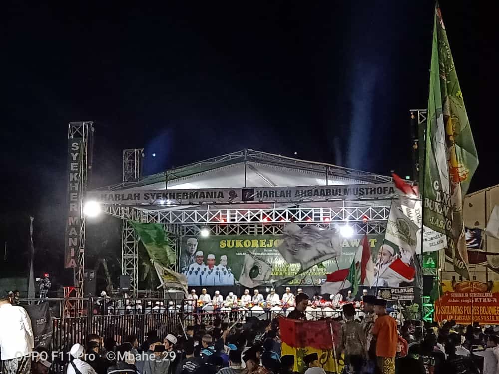 Harlah Syakher Mania Dan Ahbabul Musthofa, Ribuan Masyarakat Ikut Bersholawat