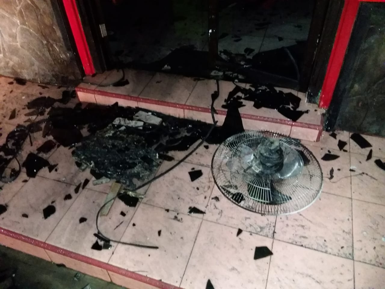 Diduga Akibat Korleting AC, Depot Rosita Terbakar
