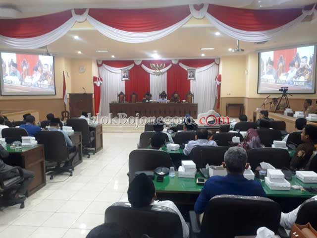 Pembentukan AKD Diwarnai Walk Out
