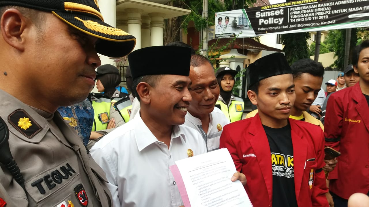 IMM Gelar Aksi Damai di Depan Gedung DPRD Bojonegoro