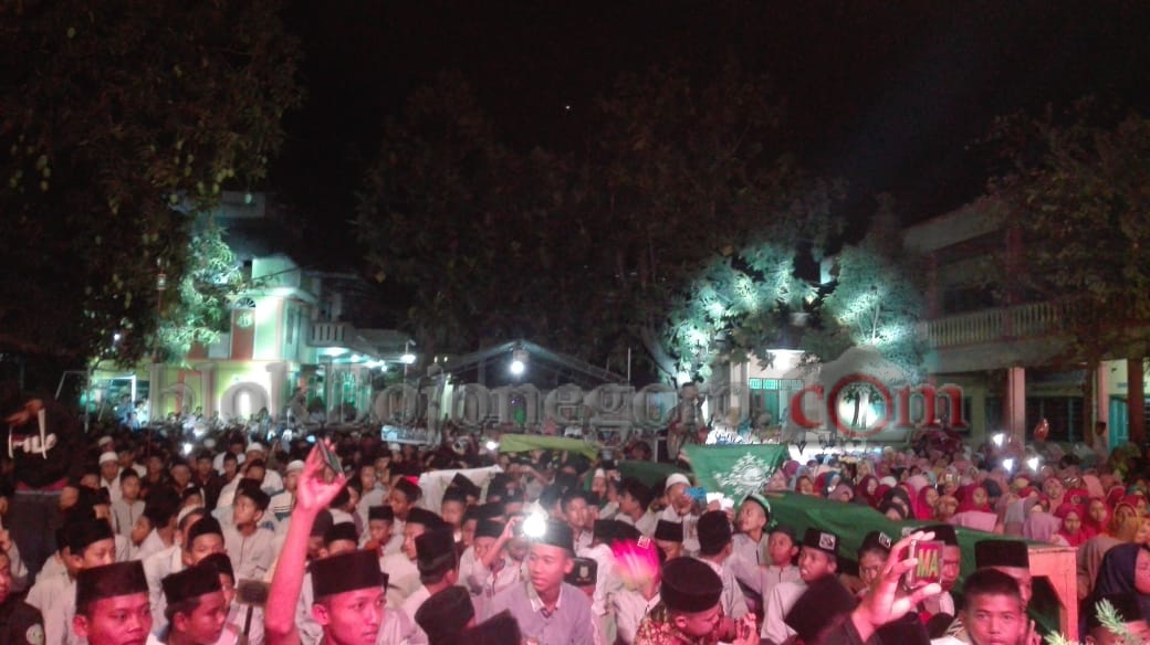 Larut Dalam Sholawat Bersama Ridwan Asyfi
