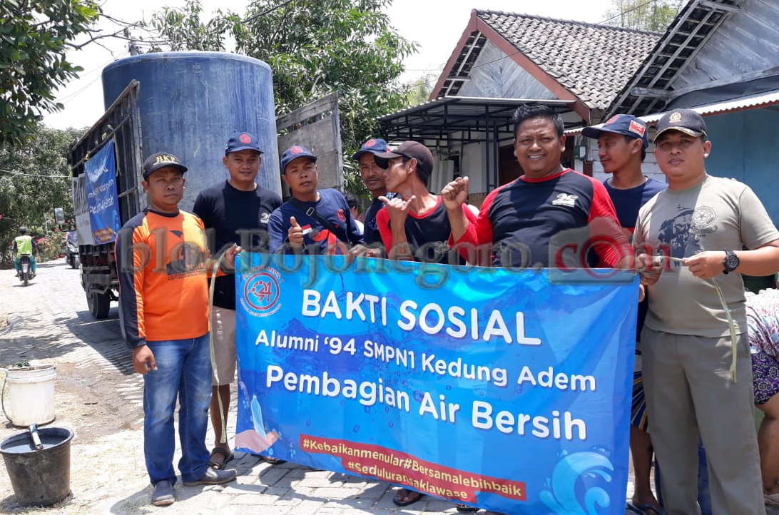 Giliran Alumni 94 SMPN Kedungadem Suplai Air
