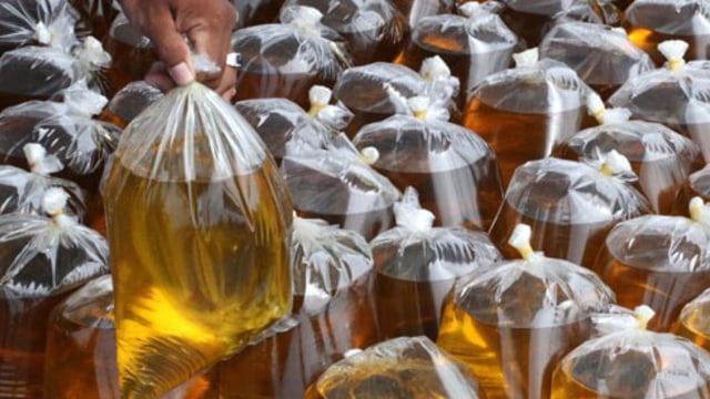 Pemerintah Larang Penjualan Minyak Goreng Curah Mulai 1 Januari 2020