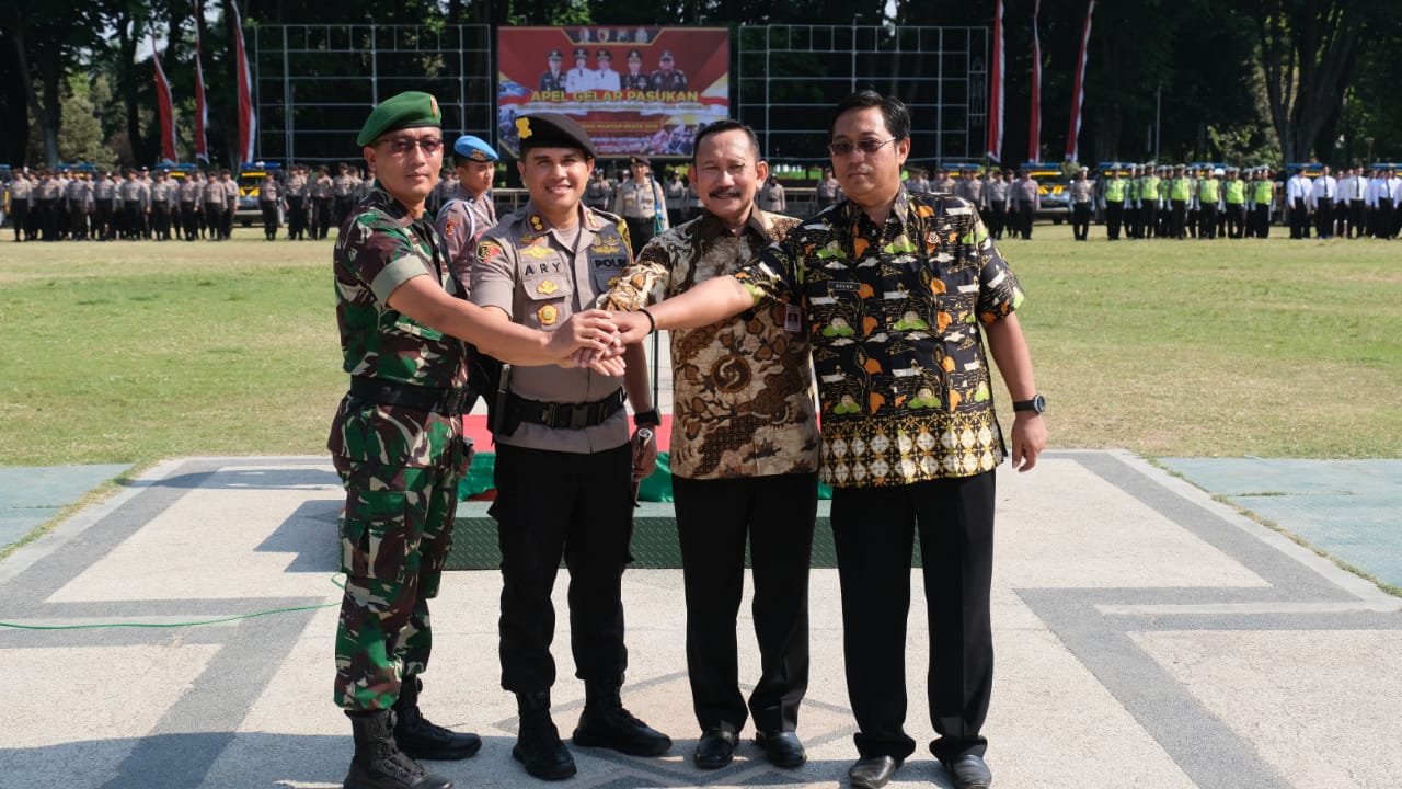 Jelang Pelantikan Presiden, Polres Bojonegoro Apel Gelar Pasukan Pengamanan Imbangan