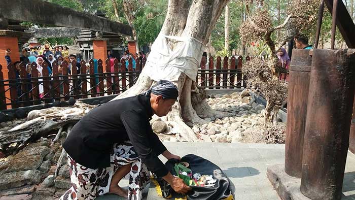 Begini Prosesi Pengambilan Api Abadi Hari Jadi Bojonegoro