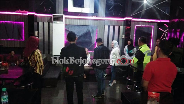 Operasi, Bupati Anna dan Kapolres Tanya Pemandu Lagu