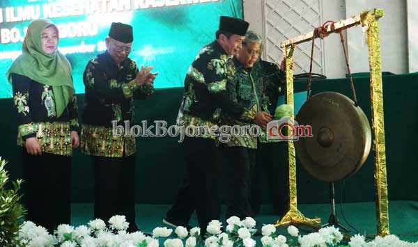 Iptek Dikti Sebut Stikes Rajekwesi Akan Terus Berkembang