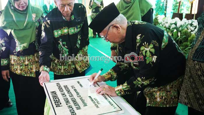 Terus Cerdaskan Tenaga Kesehatan, Akes Jadi Stikes Rajekwesi