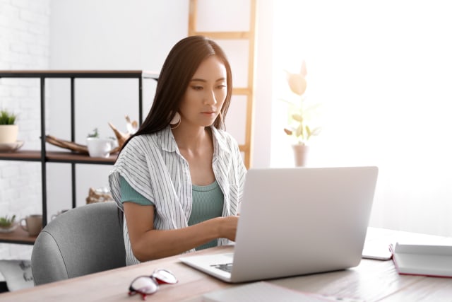 5 Cara Meningkatkan Konsentrasi saat Bekerja di Kantor