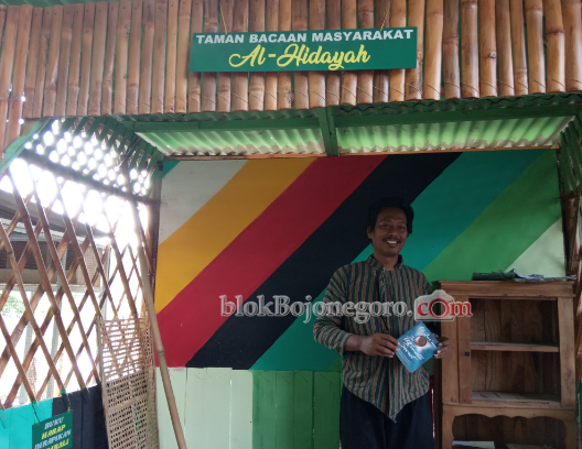 Tengok, Ada Taman Baca di Pusat Kuliner Sor Greng