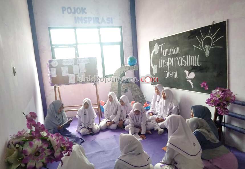 Literasi di Kampus Ungu Terus Mewarnai