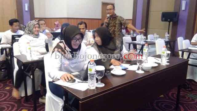 GM blokTuban.com Jadi Trainer di Pelatihan Cek Fakta AJI dan GNI
