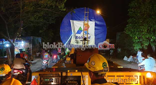 Start Pukul 22.00 WIB, Jalanan Macet