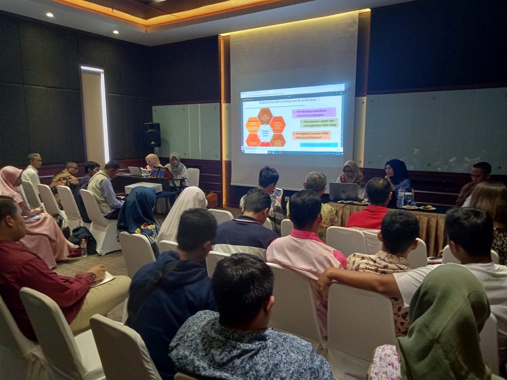 Peringati HUT 20 IDfos Indonesia Gelar Diskusi Panel