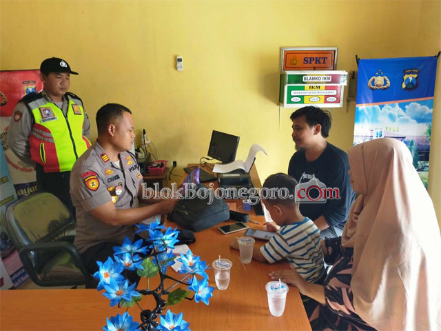 Tak Tergiur Tas Berisi Rp70 Juta, Penjual Martabak ini Kembalikan Kepada Pemiliknya