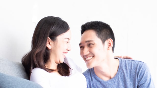 5 Tanda Pasangan Mulai Serius Menjalin Hubungan dengan Anda