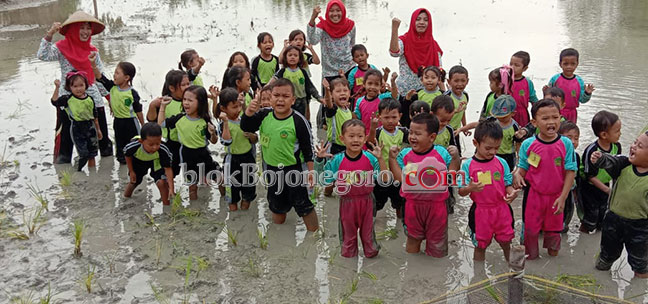 Keren, Sekolah ini Mengenalkan Pertanian Sejak Dini Kepada Anak Didik