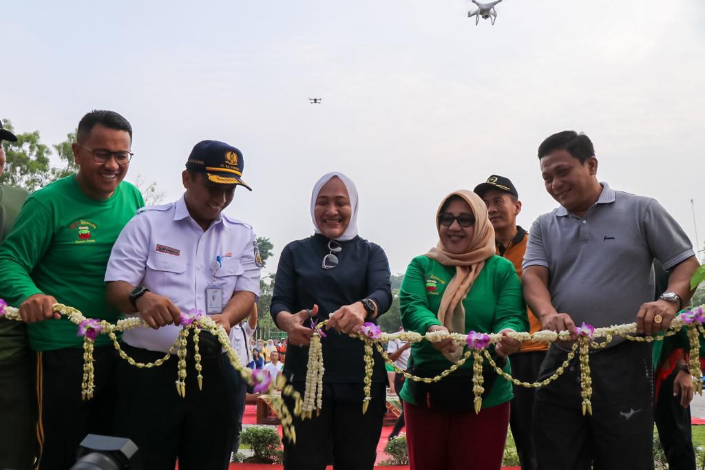 Bupati Resmikan Taman Lokomotif